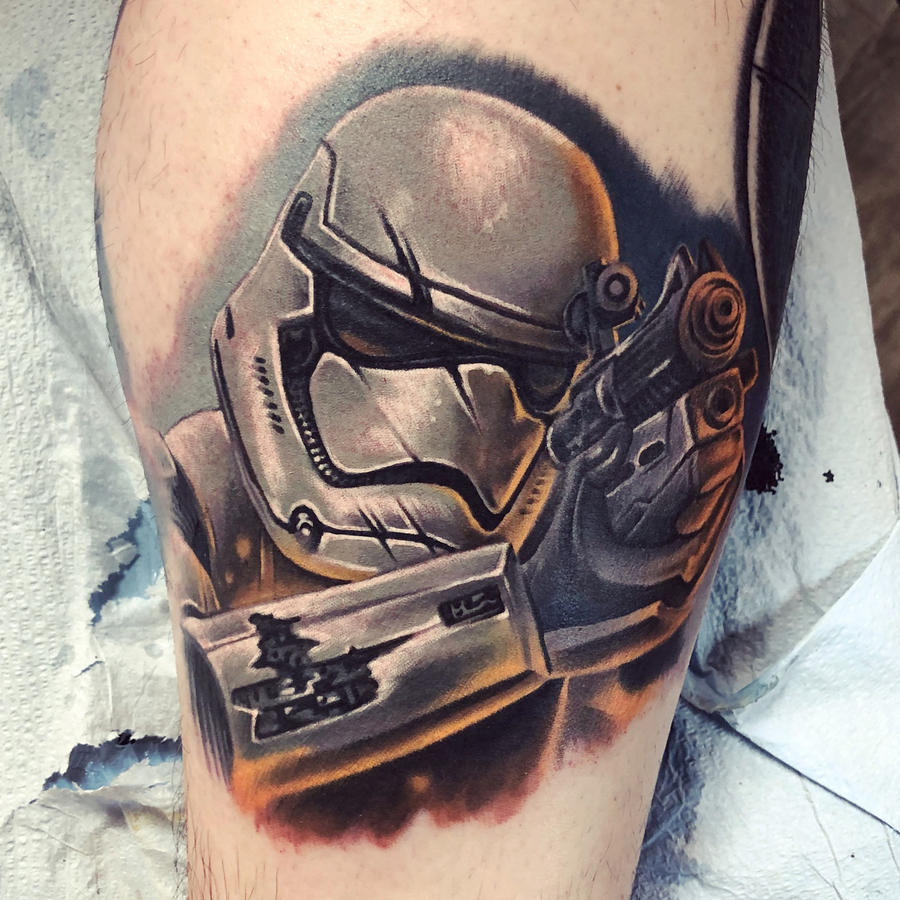 Stormtrooper tattoo by Damian Orawiec  Photo 29006