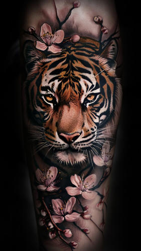 realistic-tiger-cherry-blossom-tattoo-nick-mcknight-inkmaster.jpg
